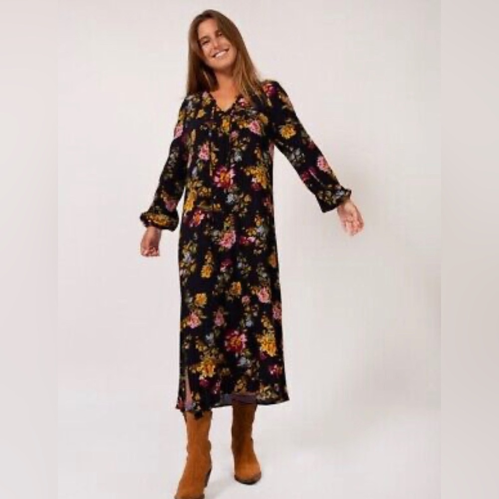NWT Natural Life Floral Maxi Dress